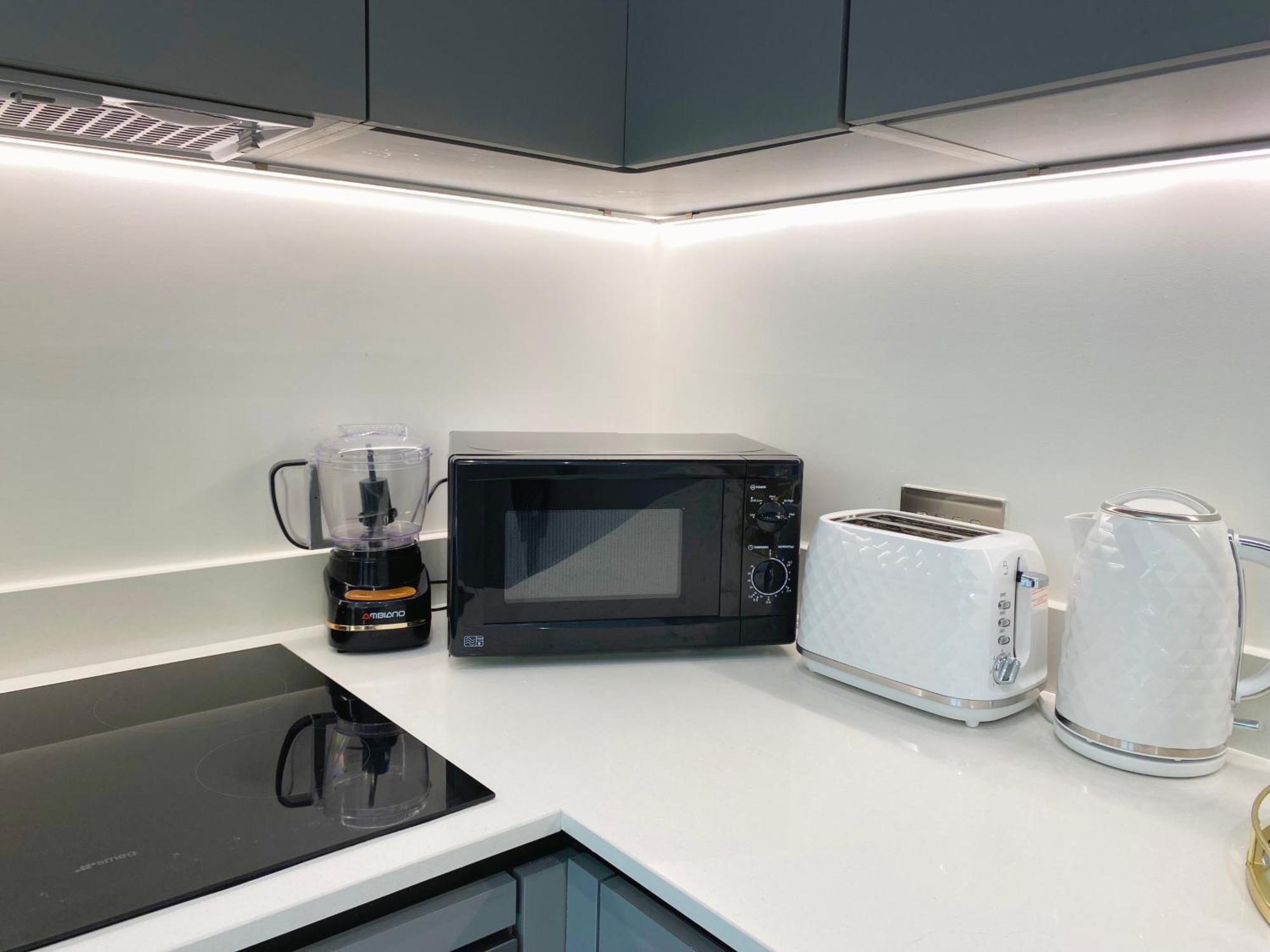 Newpointe Stunning 1-Bedroom Serviced Apartment Milton Keynes Zimmer foto
